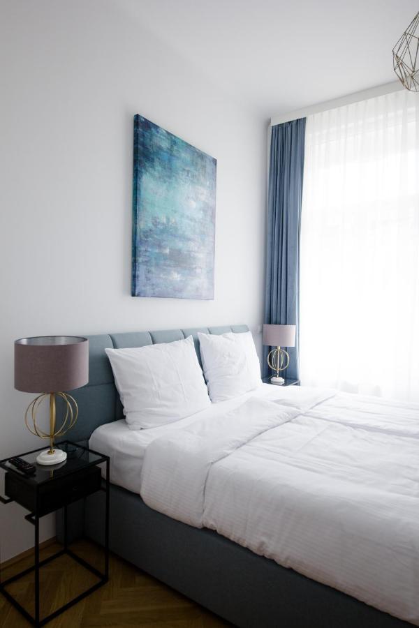 Studio Apartments Opera - Mai'S Apartments Bécs Kültér fotó