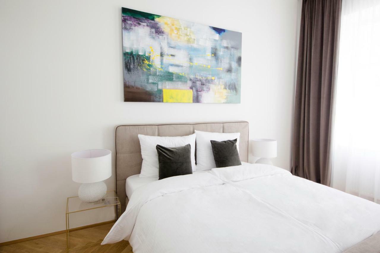 Studio Apartments Opera - Mai'S Apartments Bécs Kültér fotó