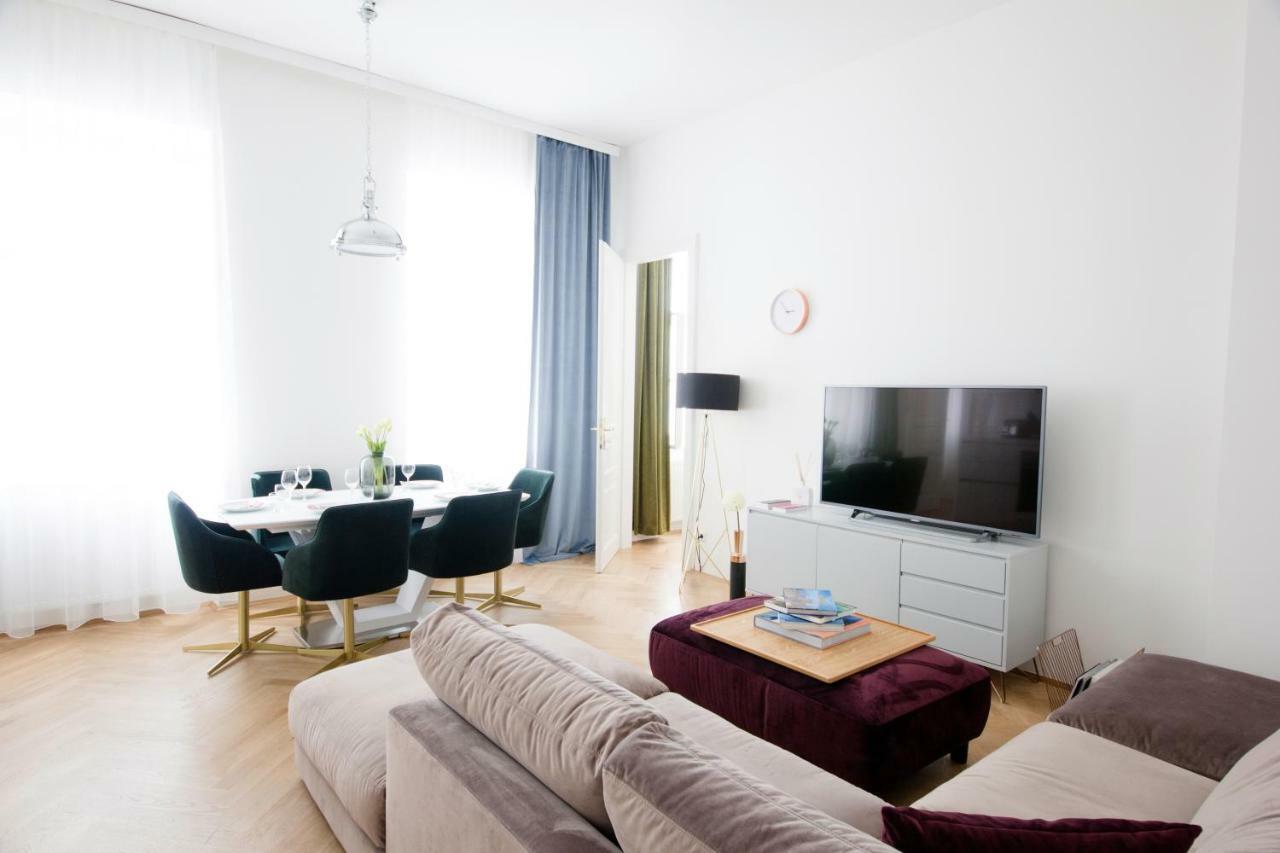 Studio Apartments Opera - Mai'S Apartments Bécs Kültér fotó