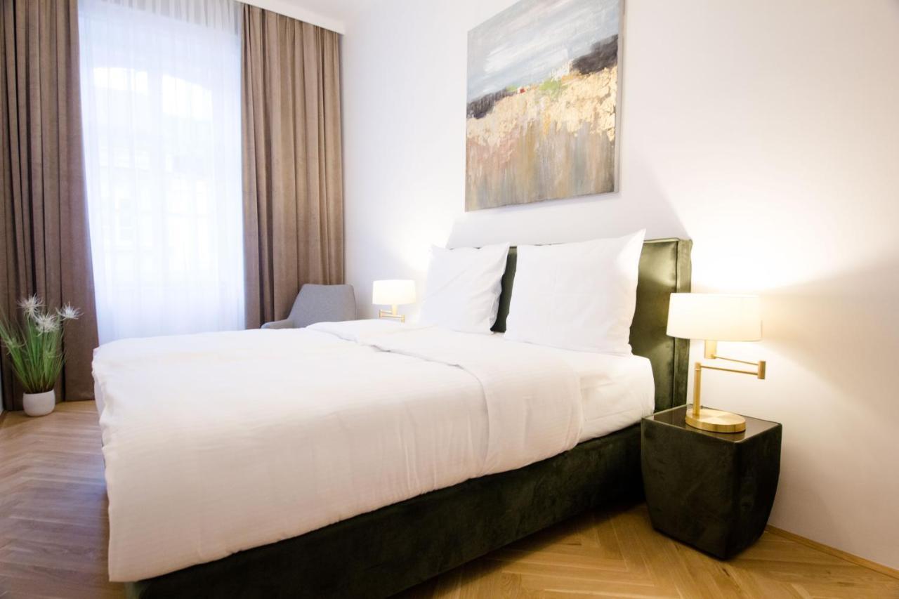 Studio Apartments Opera - Mai'S Apartments Bécs Kültér fotó