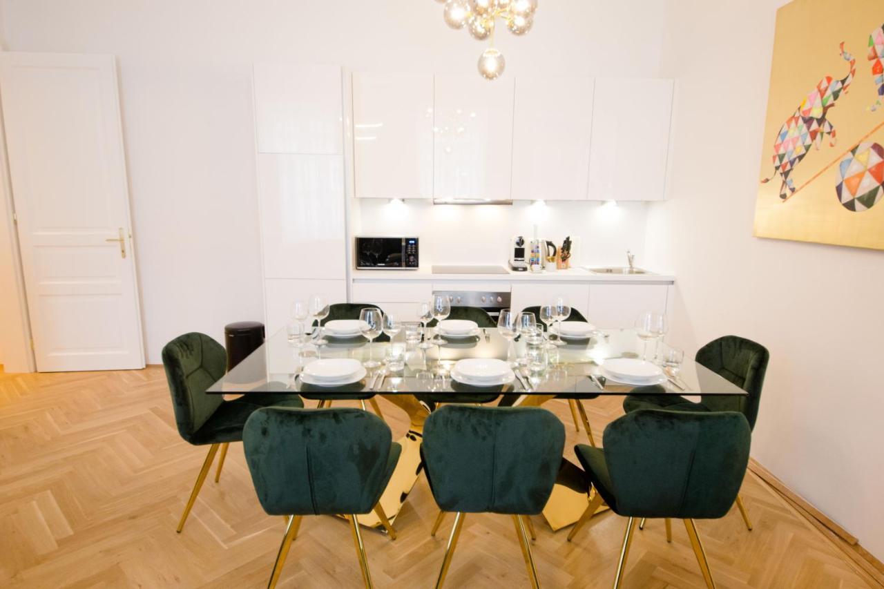 Studio Apartments Opera - Mai'S Apartments Bécs Kültér fotó
